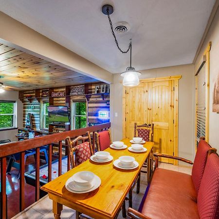 Beautiful Chalet With Fireplace And Large Game Room Gatlinburg Eksteriør billede