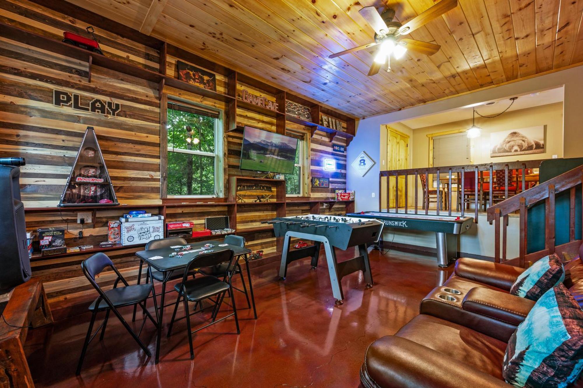 Beautiful Chalet With Fireplace And Large Game Room Gatlinburg Eksteriør billede